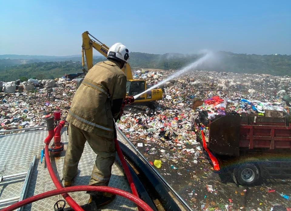 Musim Kemarau 2026, Pemkot Semarang Perketat Pendinginan Sampah di TPA Jatibarang Demi Cegah Kebakaran