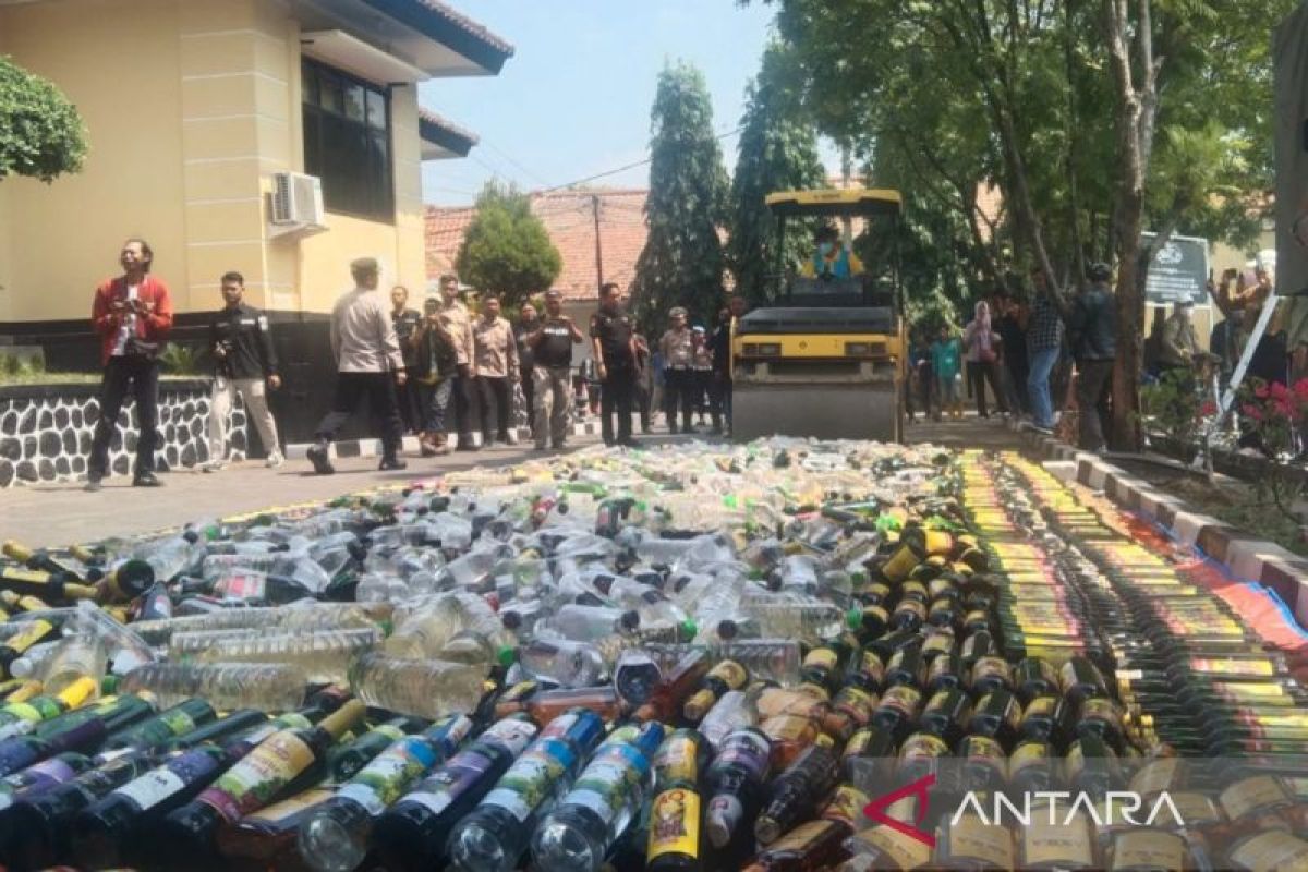 Razia Miras dan Obat Terlarang di Majalengka Digencarkan, 6.244 Botol Miras Disita Polres dalam Sepekan