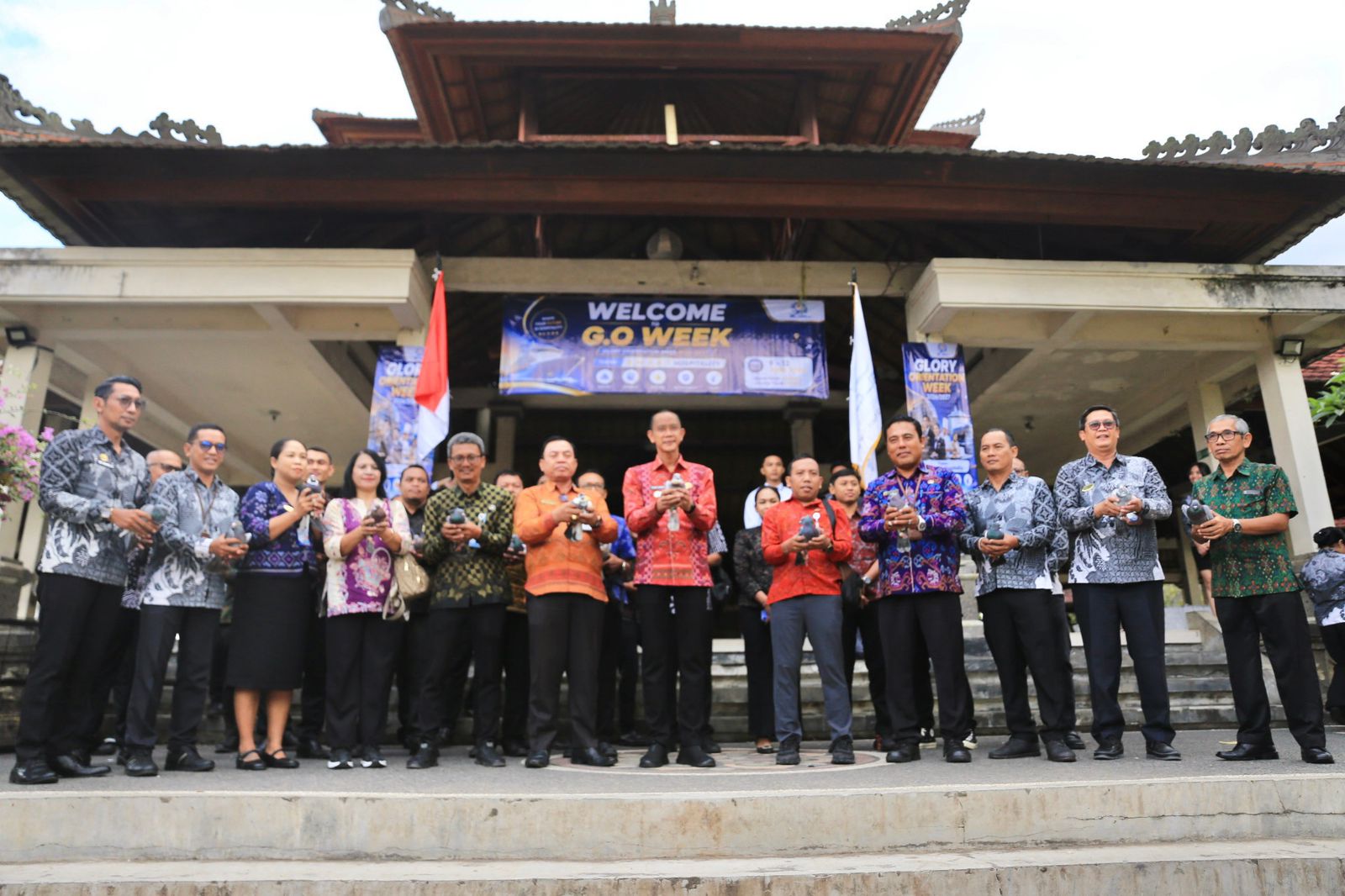 Wabup Klungkung Tjokorda Gde Surya Putra Buka Glory Orientation Week, Tekankan Disiplin dan Karakter Kuat untuk Industri Hospitality