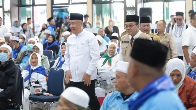 Wagub Sumsel Cik Ujang Sambut Langsung 443 Jemaah Haji Kloter Pertama Palembang di Asrama Haji, Doakan Haji Mabrur