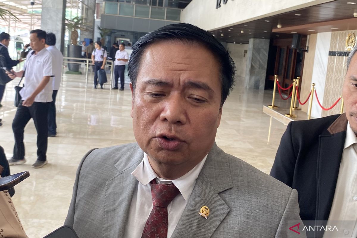 Komisi V DPR Dukung Wacana Prabowo Gabungkan BMKG dan Badan Geologi demi Efisiensi Penanganan Bencana