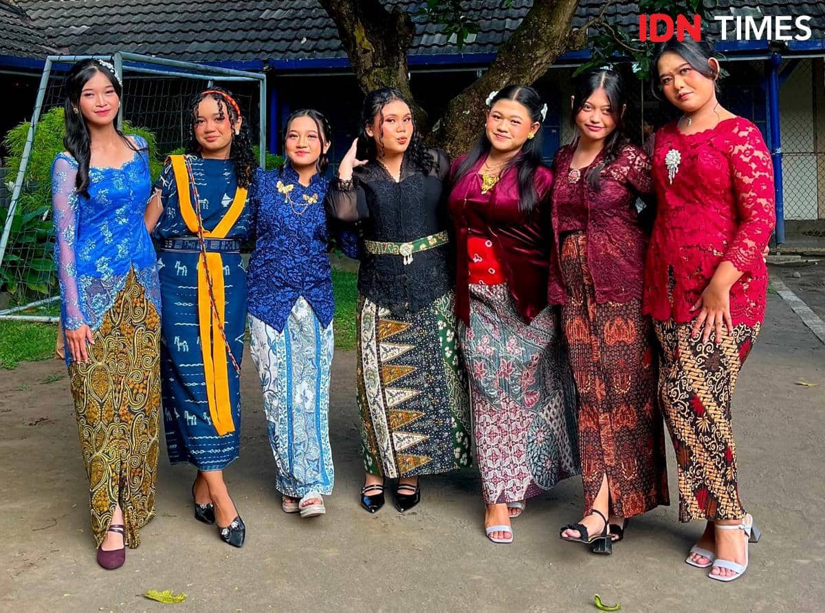 Toko Thrifting Kebaya Bu Pur di Pasar Beringharjo Jogja Diburu Selebriti, Harga Mulai Puluhan Ribu