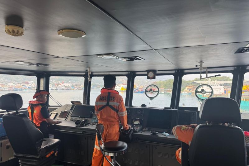 KN SAR Bhisma Dikerahkan Cari Kapal Motor Balama GT 27 yang Mati Mesin di Perairan Banggai, 3 Penumpang Hilang Kontak
