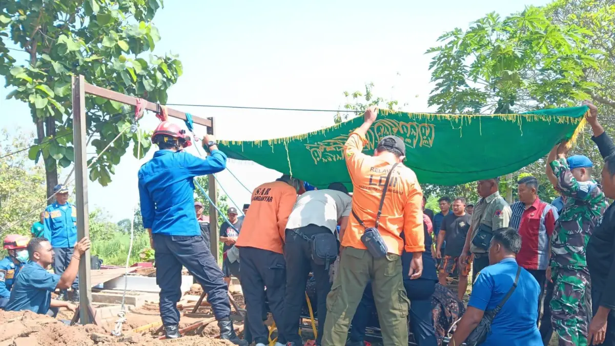 Prosesi Pemakaman Wanita Obesitas di Karanganyar Gunakan Crane, Bobot Jenazah Capai 175 Kilogram