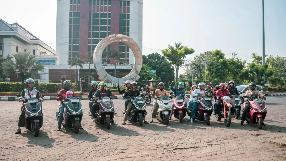 20 Pasangan Ayah dan Anak Ikuti PCX160 Bikers Playland, Touring dan Camping Seru di Curug Sewu Kendal