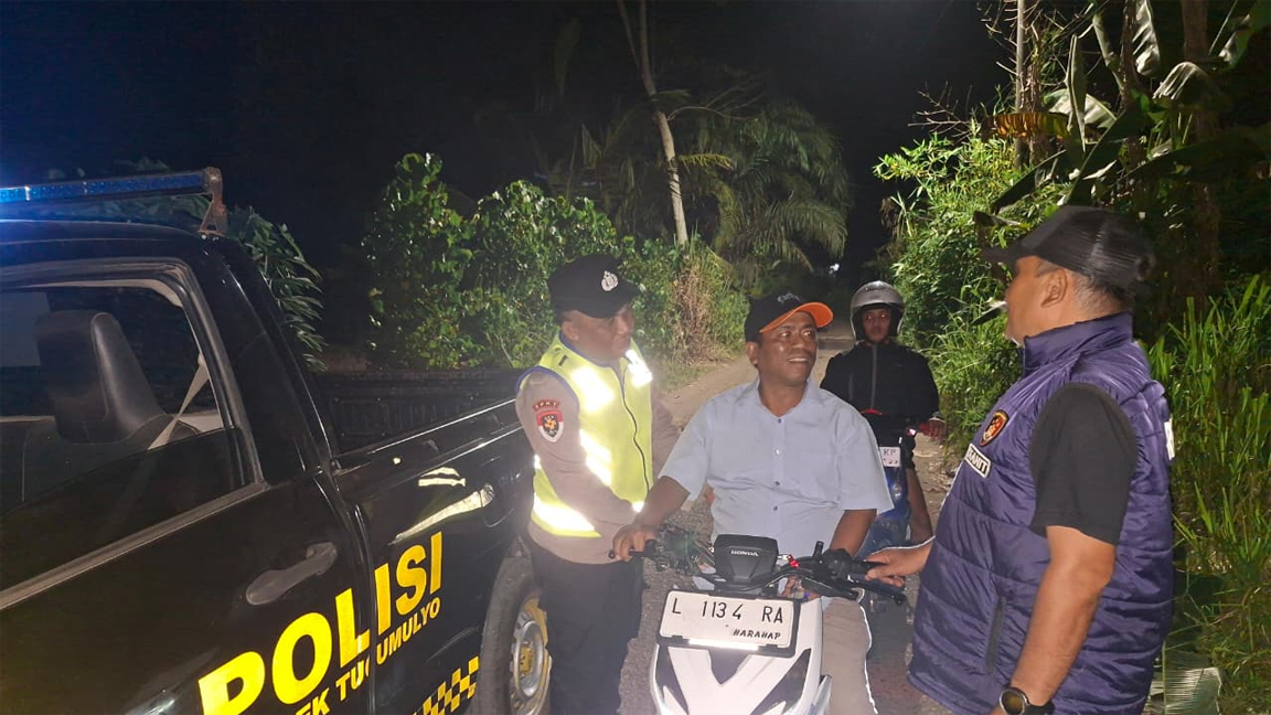 Polsek Tugumulyo Bubarkan Aksi Balap Liar di Jalur Lintas Desa Kalibening, Remaja Langsung Dibina di Tempat