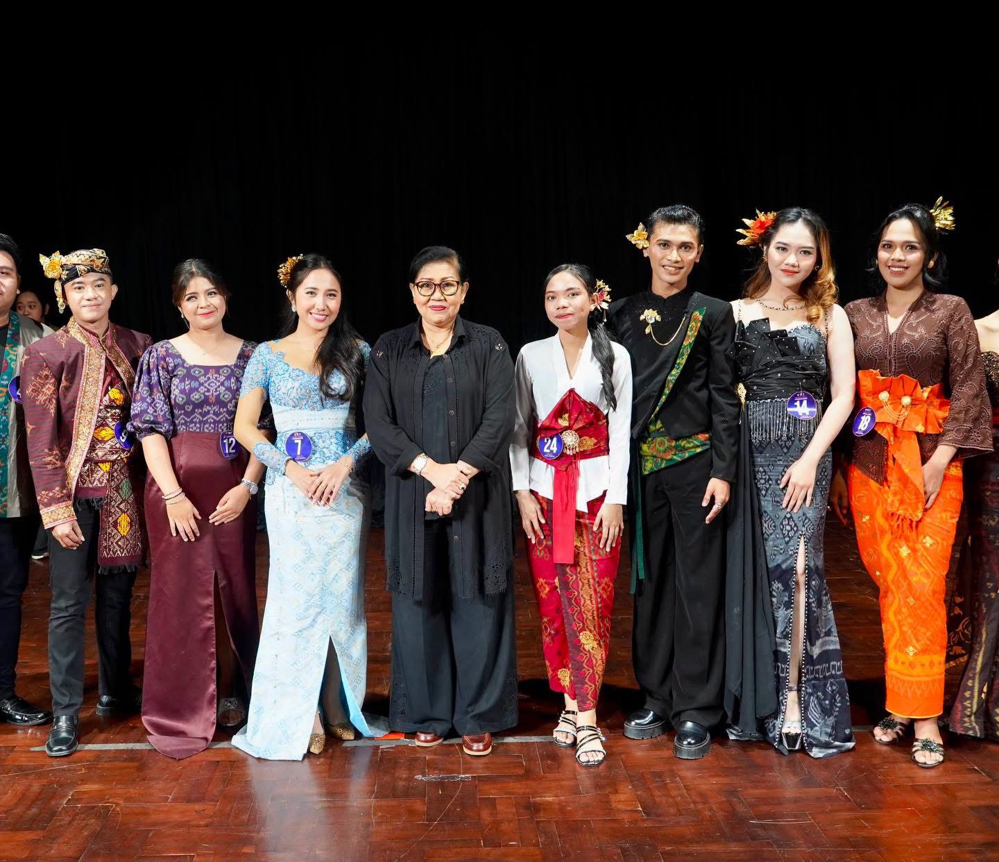 Ny. Putri Koster Saksikan Final Lagu Pop Bali FSBJ VIII, 25 Finalis Unjuk Suara di Gedung Ksirarnawa Denpasar