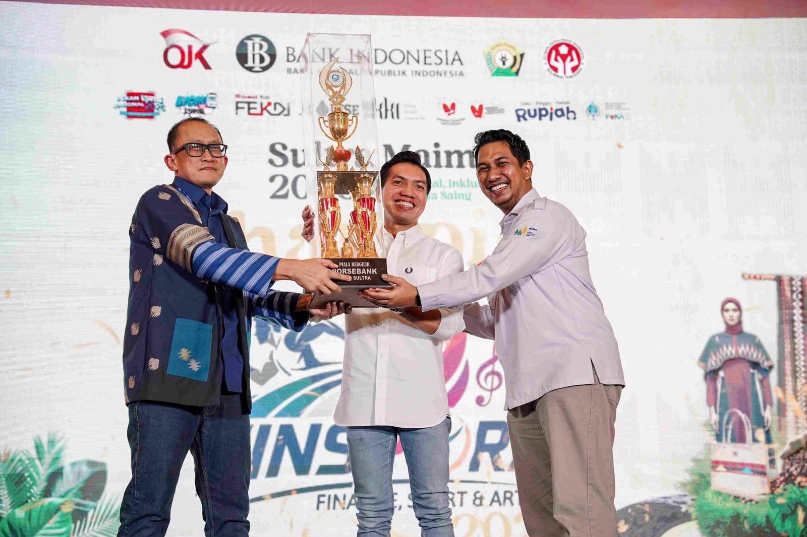 Bank Sultra Juara Umum Finspora 2026, Karyawan Atlet Sumbang 5 Medali Emas di Ajang BI-OJK Kendari