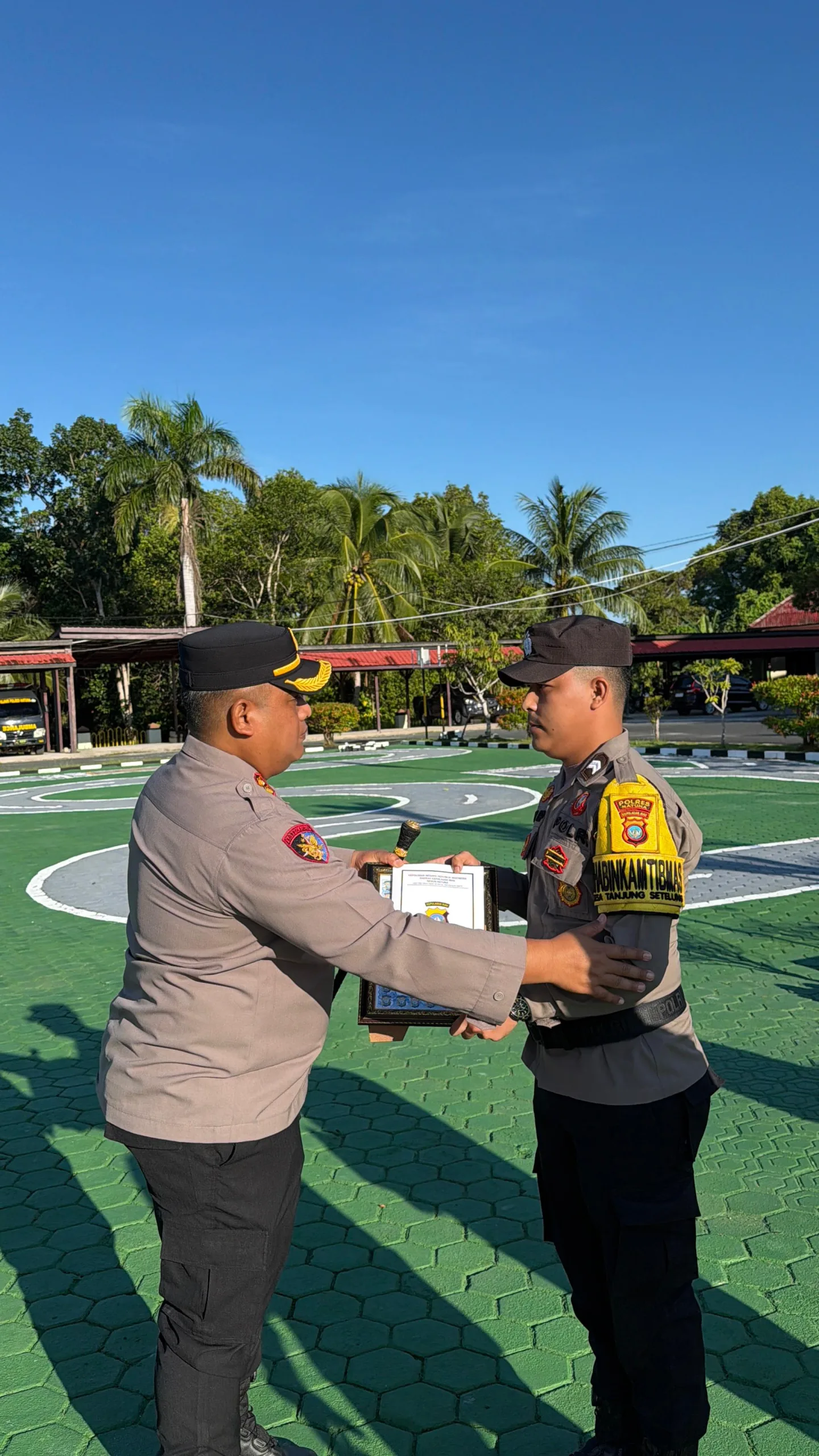 Bripda Wira Ramadhan Putra, Bhabinkamtibmas Serasan yang Juga Khatib, Raih Juara 1 Lomba Pidato Kamtibmas Polda Kepri