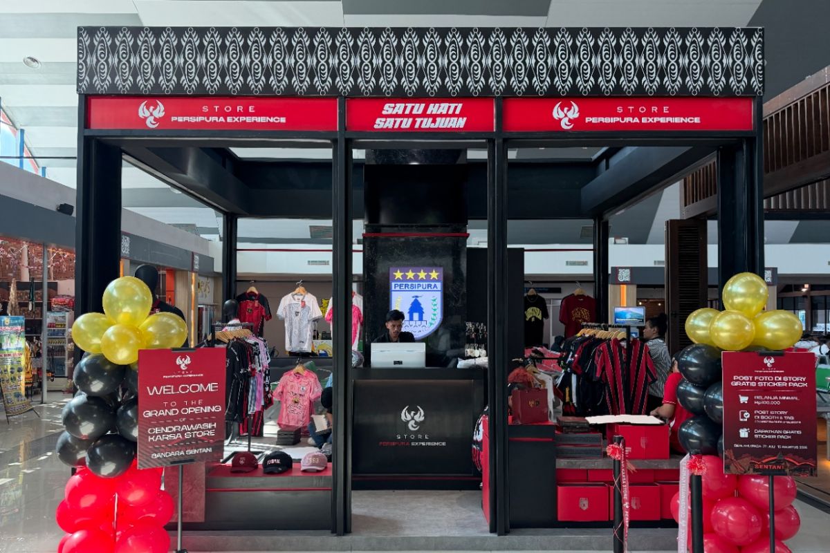 Bandara Sentani Buka Store Merchandise Persipura, Promosi Produk Lokal Papua untuk Wisatawan