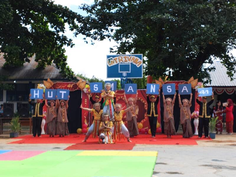HUT ke-41 SMAN 1 Unaaha Digelar Meriah, Siswa Peraih Medali Emas Pencak Silat Tampil Memukau