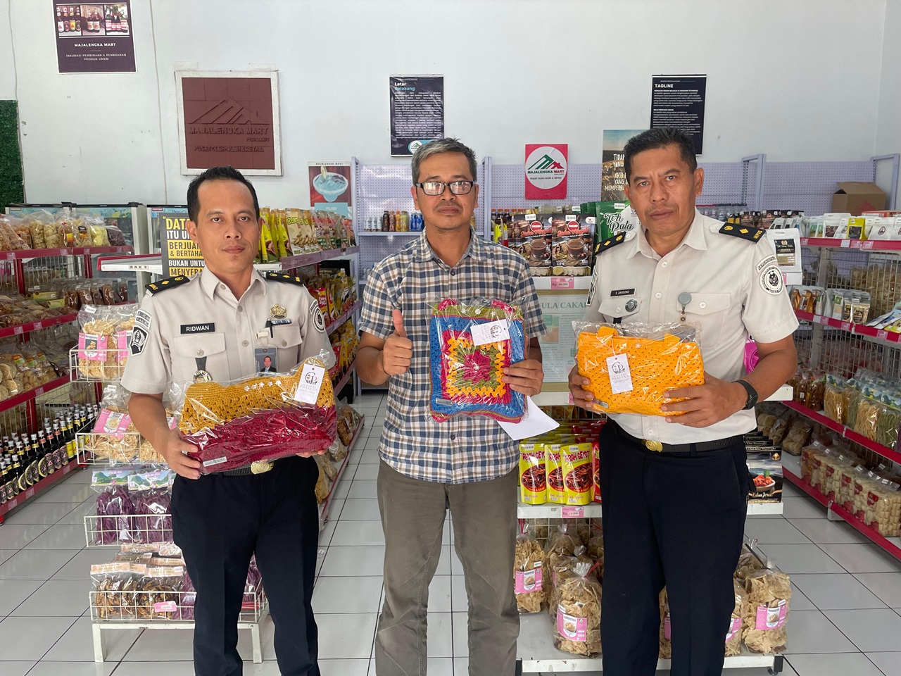 Lapas Majalengka Jalin Kemitraan dengan Pusat Oleh-Oleh, Produk Warga Binaan Tembus Pasar Ritel