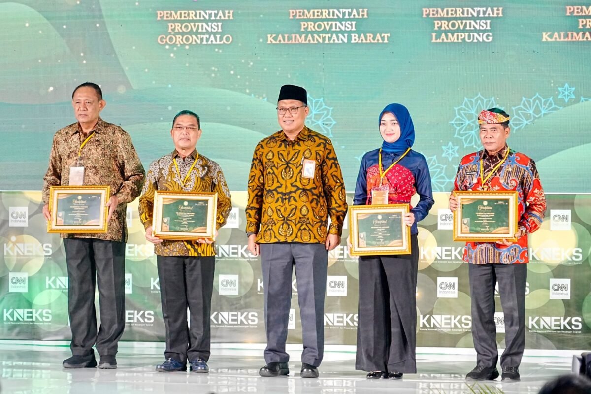 Gubernur Zainal Paliwang Bawa Pulang Dua Penghargaan Anugerah Adinata Syariah 2026 untuk Kaltara, Ini Kategorinya