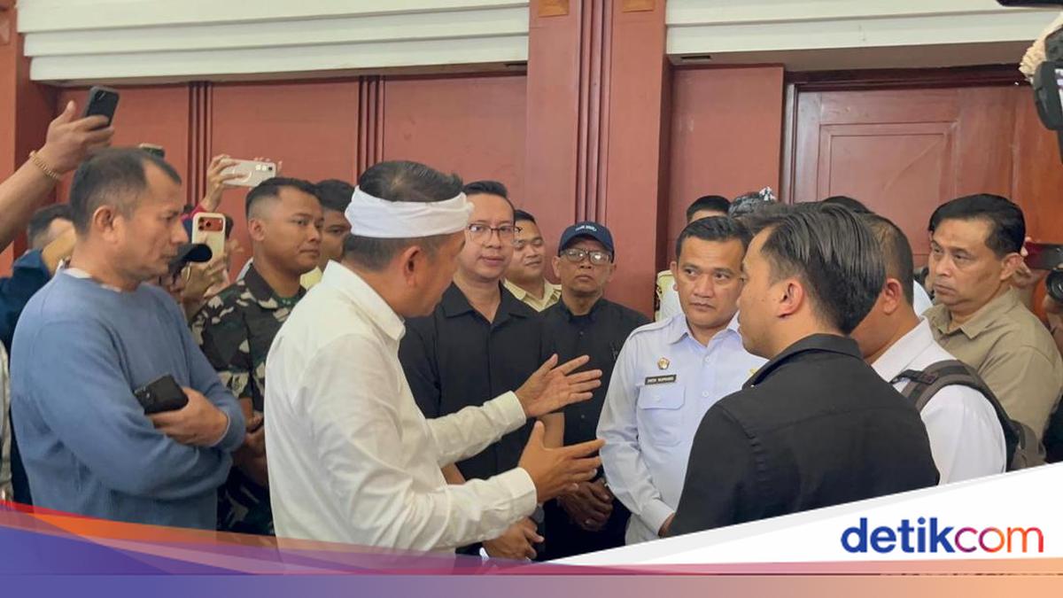 Gubernur Jabar Dedi Mulyadi Alihkan Pengelolaan SPMB ke Diskominfo, Kepala UPTD Tikomdik Dinonaktifkan gegara Ribuan Keluhan Pendaftaran PCMB