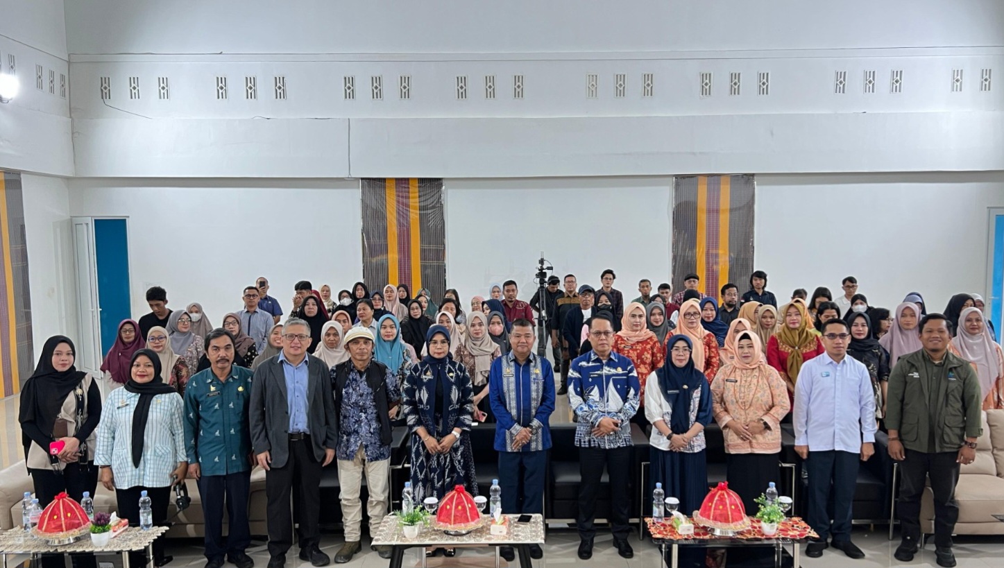 Dinas Perpustakaan Sulbar Latih 150 Mentor Literasi, Sekda Ingatkan Bahaya Hoaks di Medsos