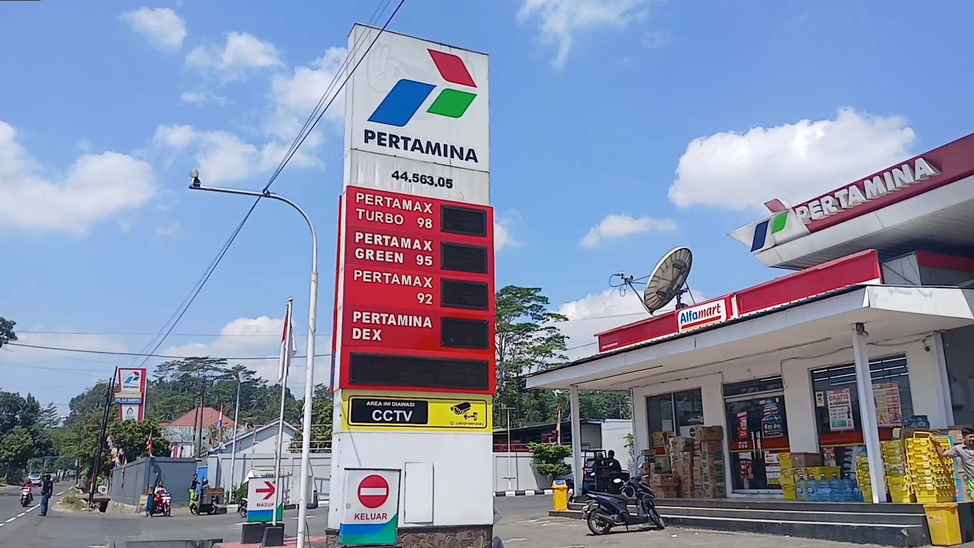 4 Perampok Bersenjata Tajam Gasak Ratusan Juta Rupiah di SPBU Wonosobo, Dua Petugas Disekap dan DVR CCTV Dibawa Kabur