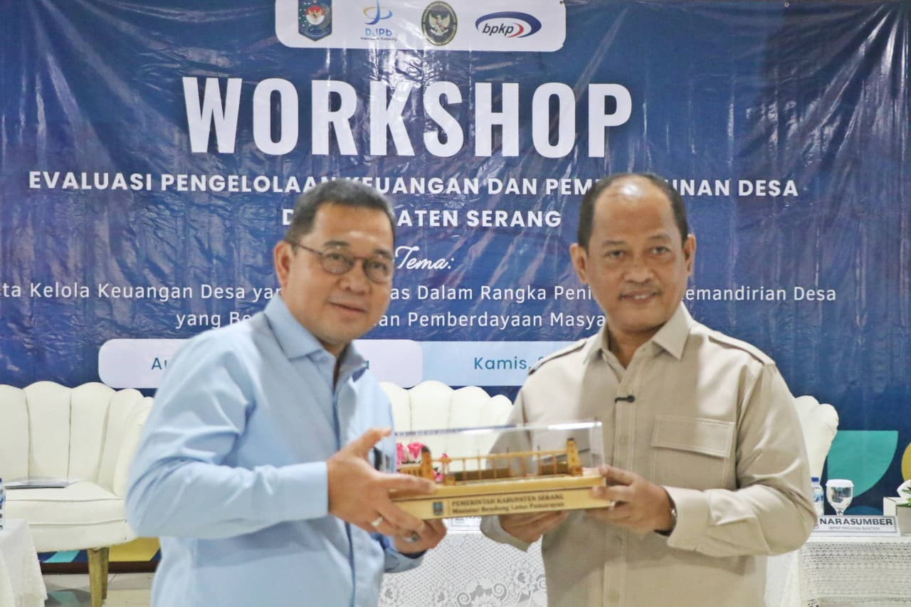 Wabup Serang Ingatkan Kepala Desa Tak Jadikan Keterbatasan Fiskal sebagai Alasan Turunkan Kualitas Pelayanan ke Warga
