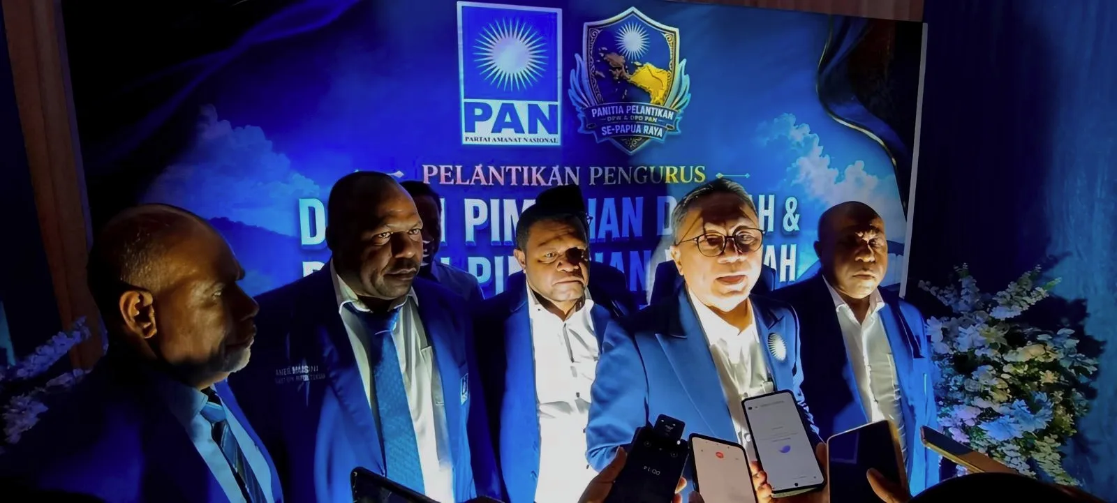 Ketum PAN Zulkifli Hasan Lantik Pengurus Se-Papua Raya, Targetkan Kader Asli Papua Tembus DPR RI