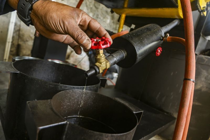 Kolaborasi Pemkab Bantul, BRIN, dan Pertamina Foundation Hasilkan 48 Liter BBM Alternatif dari 50 Kg Sampah Plastik per Hari