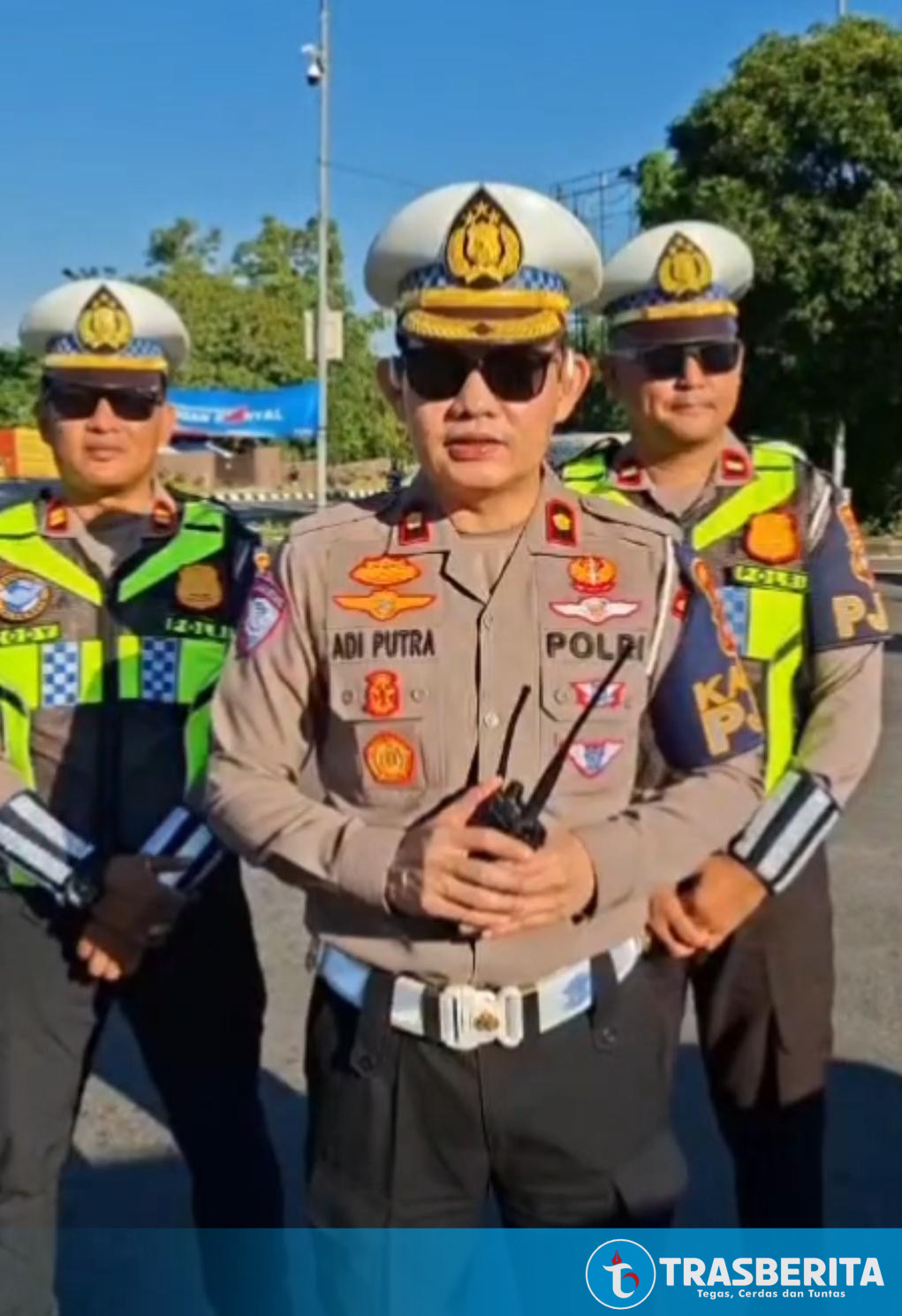 Polisi Imbau Pengendara di Simpang Soll Marina Pangkalpinang Utamakan Keselamatan, Cegah Kecelakaan Lalu Lintas