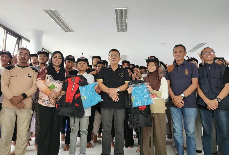 57 Pramuka Konawe Berangkat ke Jamnas XII Cibubur 2026, Ketua Kwarcab Ingatkan Jangan Ada yang Bergerak Sendiri