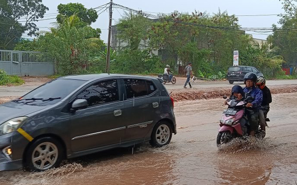 Waspada Cuaca Ekstrem di Kepri Jumat Ini, BMKG Sebut Hujan Lebat dan Petir Guyur 7 Kabupaten Kota