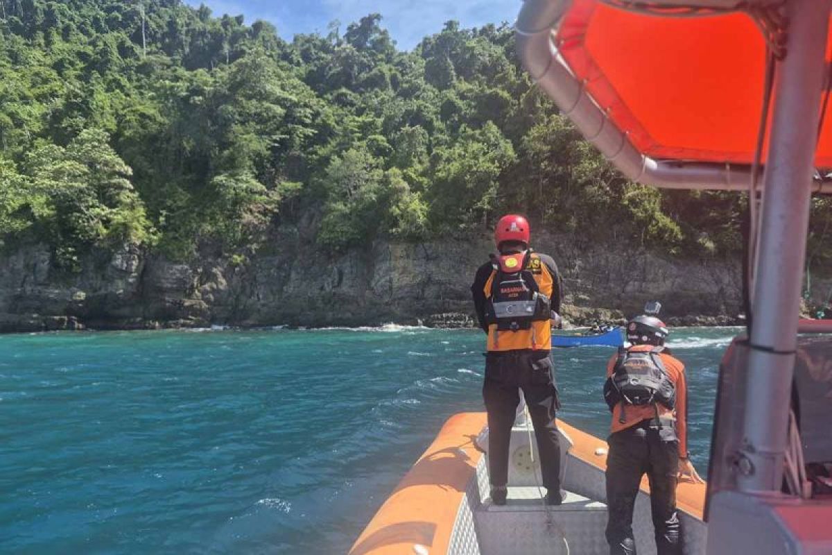Basarnas Banda Aceh Perluas Pencarian Remaja 19 Tahun Hilang Terseret Arus di Pantai Lhok Keutapang Aceh Besar