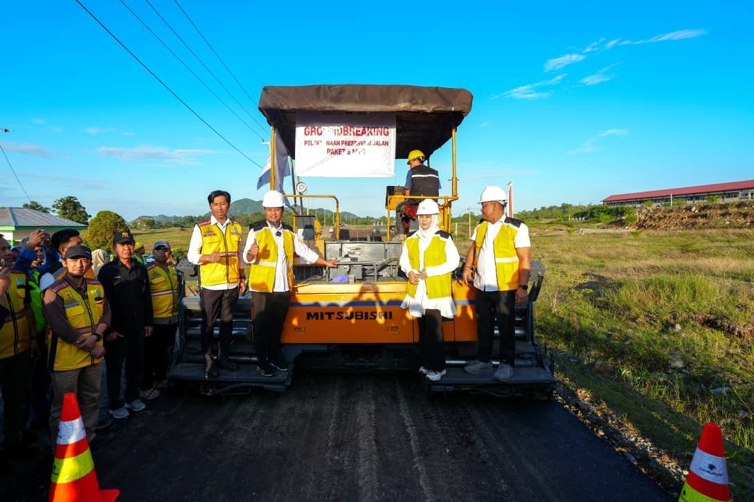 Gubernur Sulsel Andi Sudirman Groundbreaking Paket 6 MYP, Prioritas Ruas Bua–Rantepao yang Rusak Parah Demi Konektivitas Luwu-Toraja