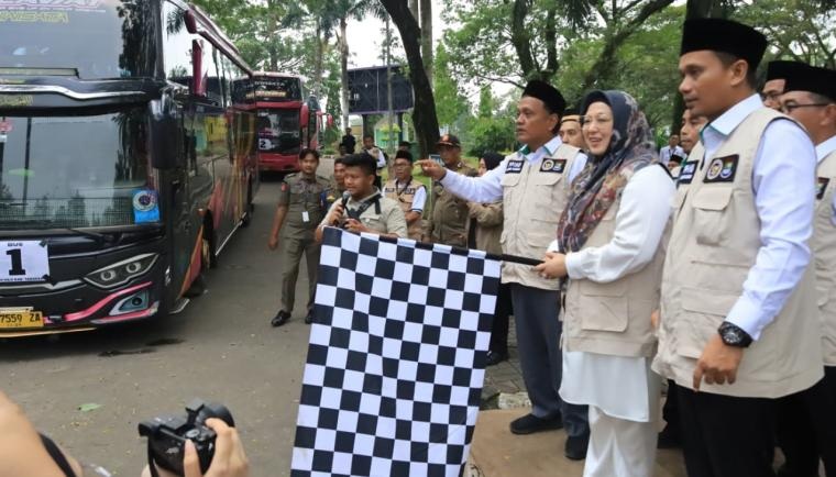 Cuaca Ekstrem di Arab Saudi, Wabup Tangerang Intan Nurul Hikmah Beri Pesan Khusus ke 382 Calhaj Kloter 15