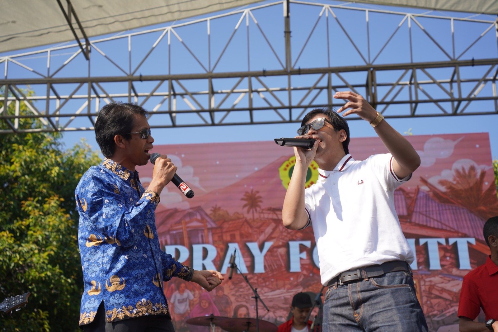 Unram Festival Tutup PKKMB 2026 di Mataram, Rian D'Masiv Bagikan Kunci Bertahan 2 Dekade di Industri Musik