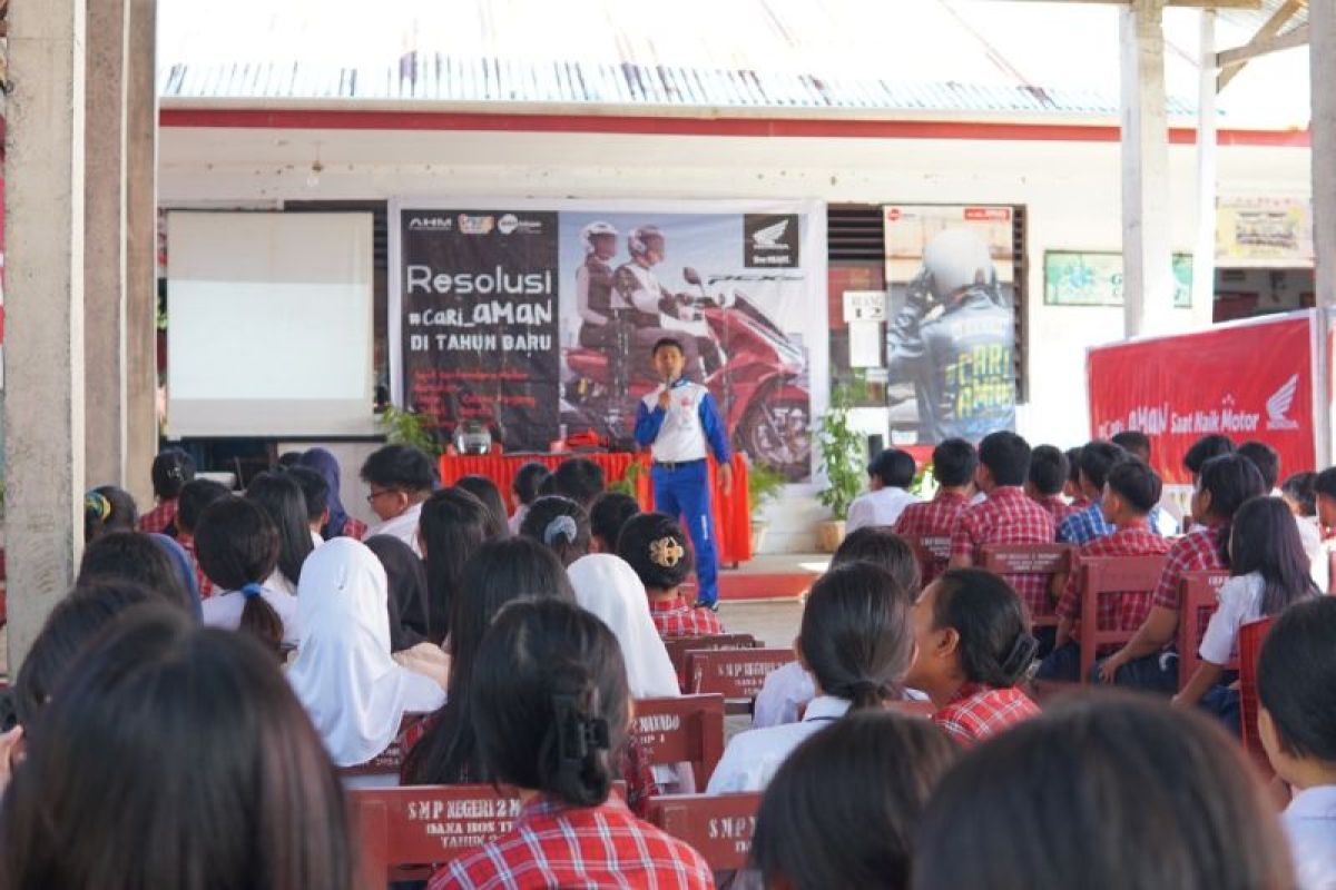 Honda Edukasi Keselamatan Berkendara ke Pelajar di Manado, Tanamkan Budaya Safety Riding Sejak Dini