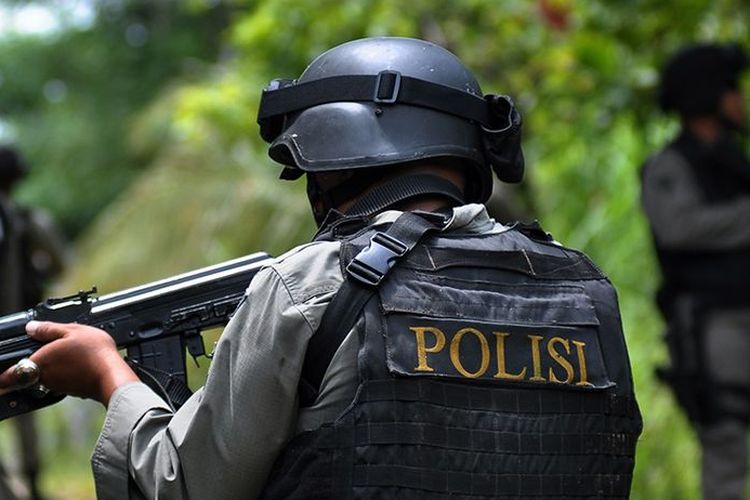Dua Anggota Brimob Polda Banten Dibacok Debt Collector Saat Gagalkan Penarikan Paksa Mobil di Serang, 2 Pelaku Ditangkap
