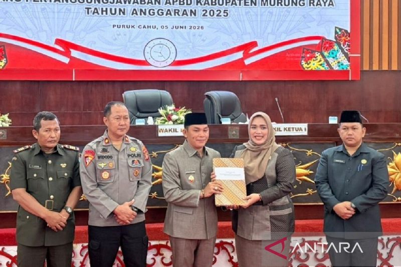 DPRD Murung Raya Terima Raperda Pertanggungjawaban APBD 2025, Opini WTP Jadi