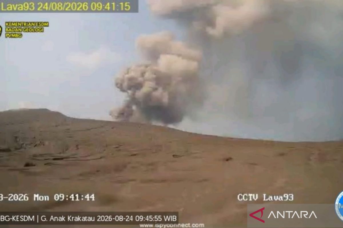 Gunung Anak Krakatau Erupsi Luncurkan Kolom Abu 250 Meter, Radius Bahaya 3 Kilometer Ditetapkan