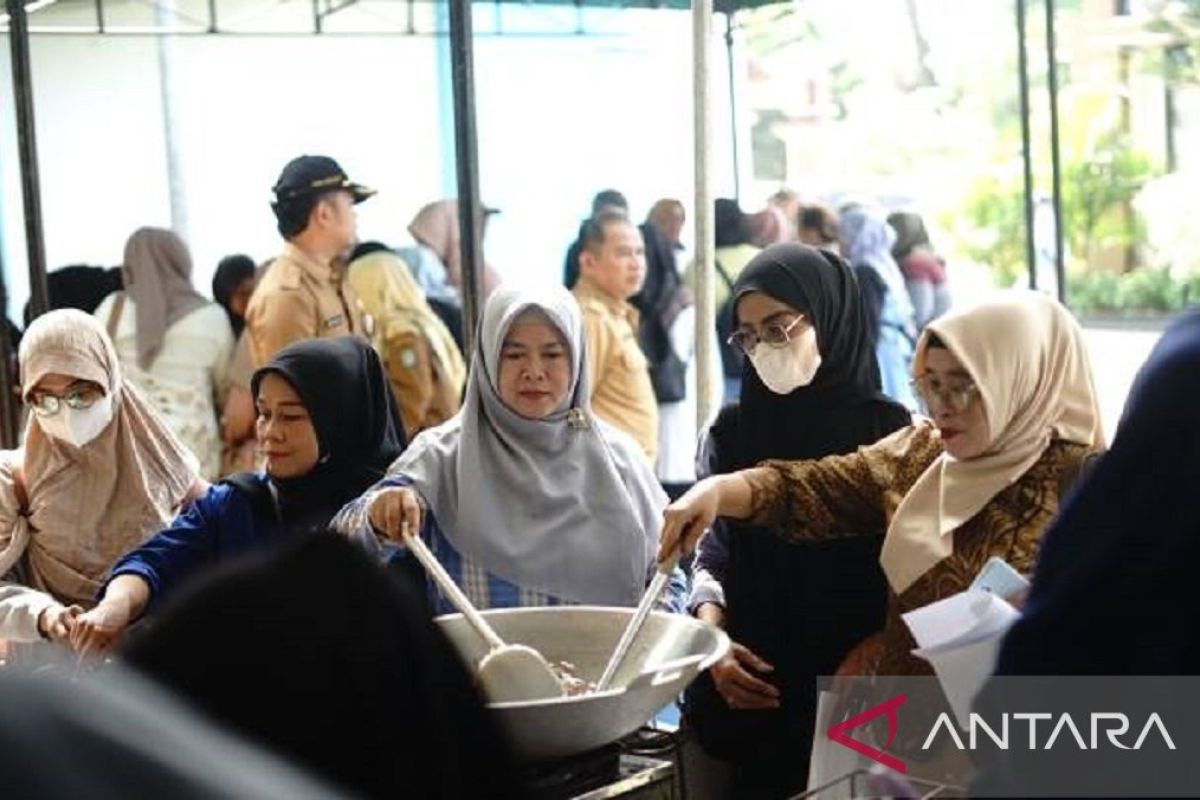 Pemkot Tangerang Latih Ibu Rumah Tangga Olah Makanan Kreatif Bernilai Jual di 13 Kecamatan
