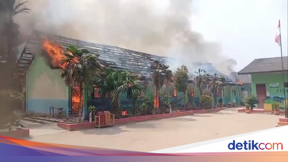 Kebakaran Hanguskan 3 Ruang Kelas SD Negeri 14 Tulang Bawang Barat, Aktivitas Belajar Dialihkan ke Kelas Darurat