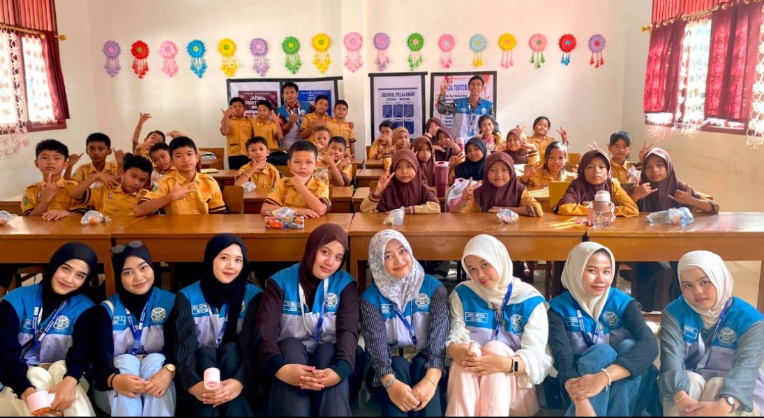 Mahasiswa KKN UHTP Edukasi PHBS dan Pentingnya Sarapan Pagi di SDN 44 Pekanbaru