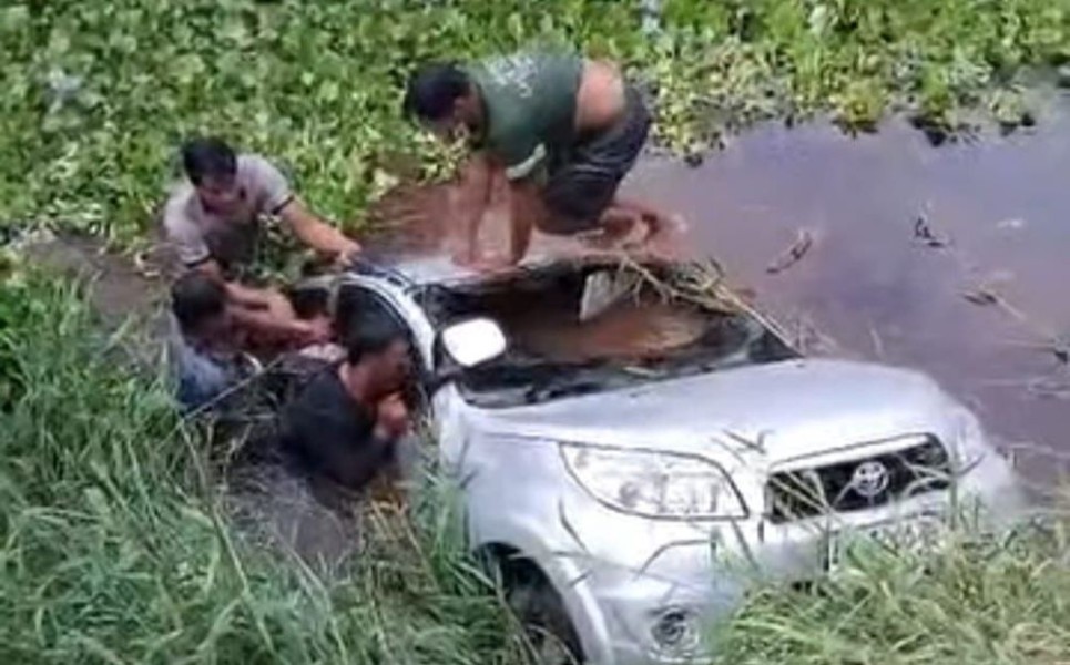 Kecelakaan di Pelalawan: Mobil Terjun ke Kanal, Dua Orang Meninggal Dunia