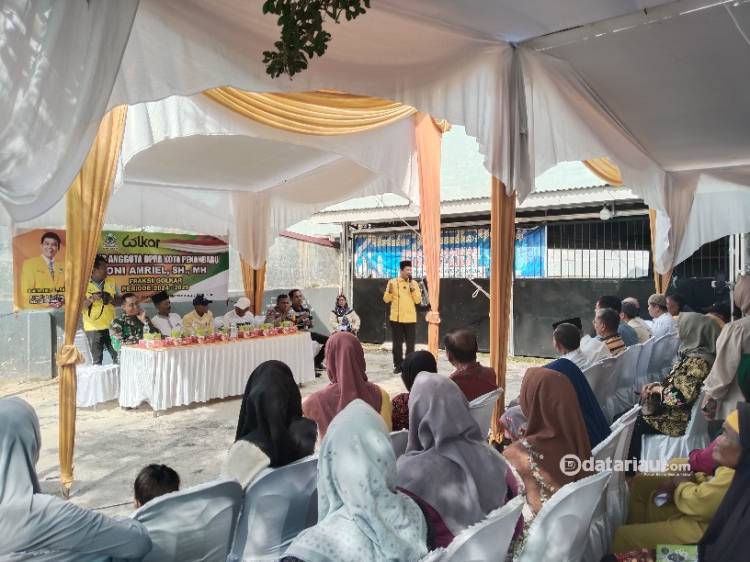 Roni Amriel Serap Aspirasi Warga: Keluhan Jalan Rusak Akibat Proyek Galian Jadi Sorotan
