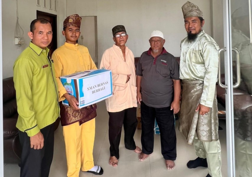 SMAN Bernas Bentuk Generasi Peduli dan Berjiwa Sosial