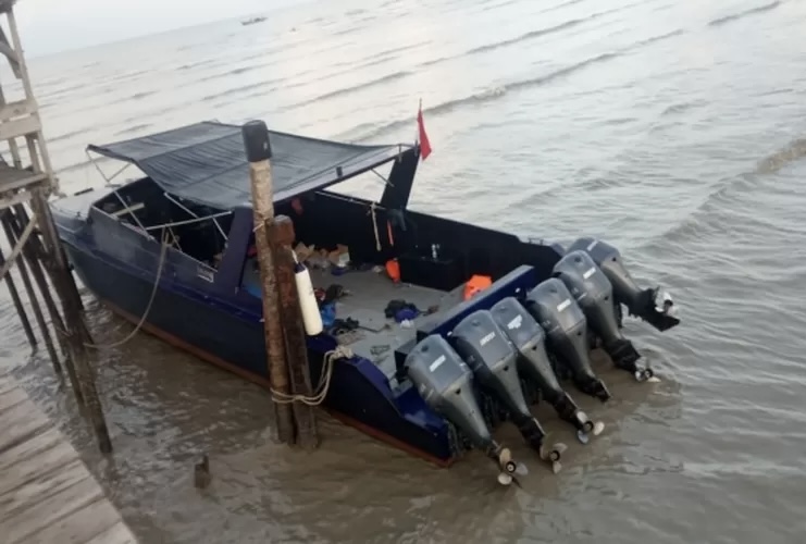 Kecelakaan Laut Tembilahan, Pompong Hancur Diduga Ditabrak Speed Boat ‘Hantu’