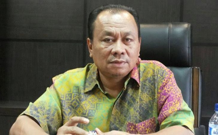 HUT ke-61, Golkar Pekanbaru Rayakan dengan Ziarah dan Pembagian Ribuan Bibit Pohon