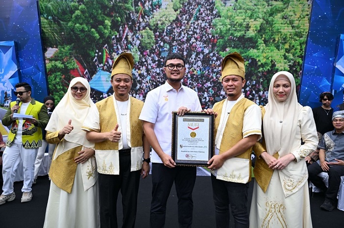 Kado HUT ke-242 Pekanbaru, Di Bawah Kepemimpinan Agung-Markarius, Kota Bertuah Banjir Prestasi dan Fasilitas Gratis untuk Warga