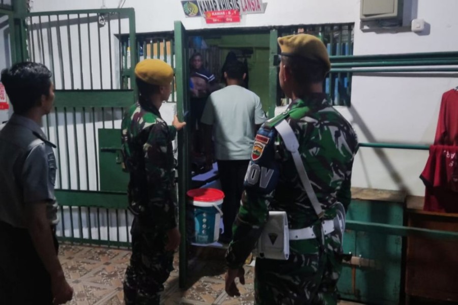 TNI dan Lapas Pekanbaru Razia Gabungan Sita Puluhan Handphone dan Barang Terlarang