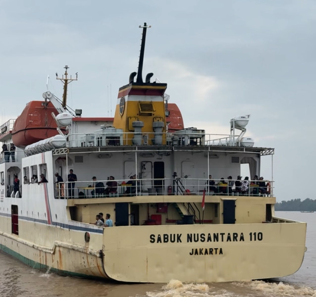 Kadin Indragiri Hilir Berangkatkan 100 Penumpang dengan Tiket Gratis KM Sabuk Nusantara 110
