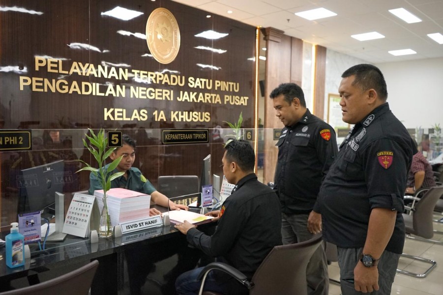Terdakwa Eks Ketua PN Surabaya, Rudi Suparmono, Dilimpahkan ke PN Tipikor Jakarta Pusat dalam Kasus Suap dan Gratifikasi Ronald Tannur