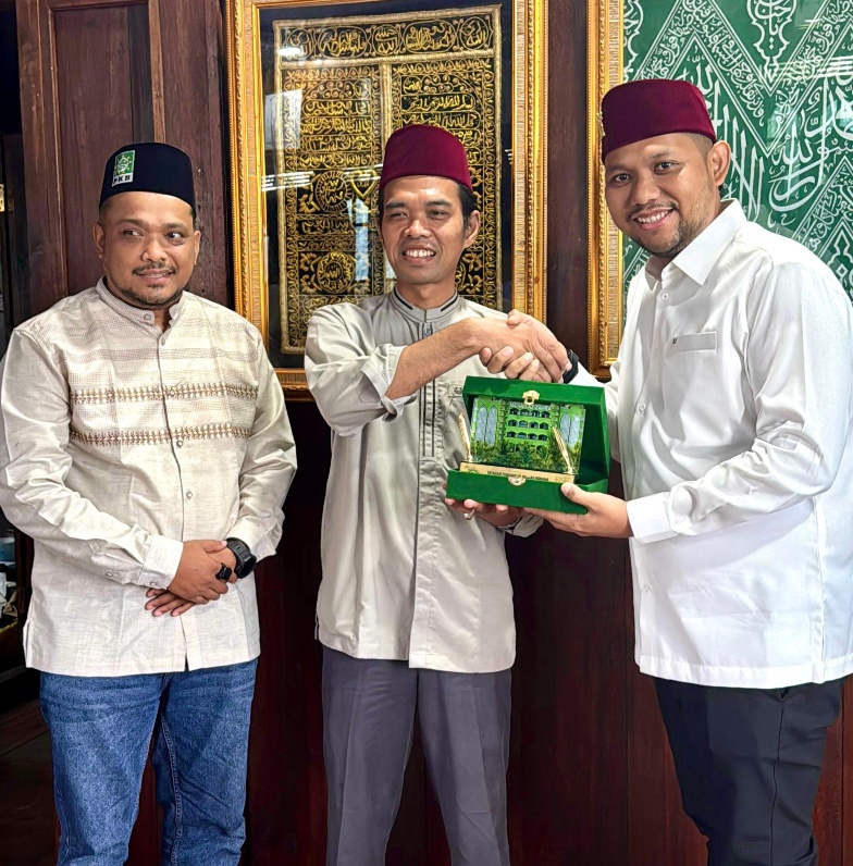 Fraksi PKB DPRD Kampar Bertemu Ustaz Abdul Somad, Bahas Ranperda Pondok Pesantren