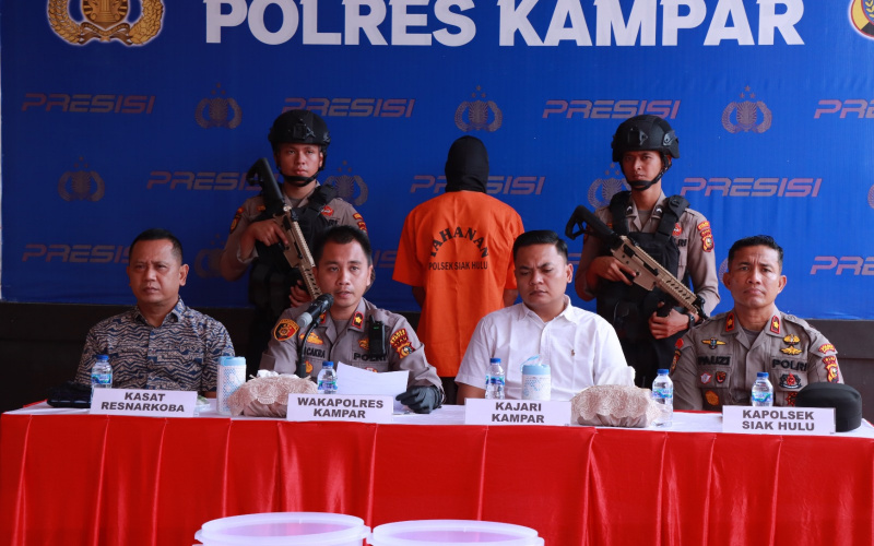 Polres Kampar Musnahkan 3,4 Kg Sabu dan 181 Pil Ekstasi