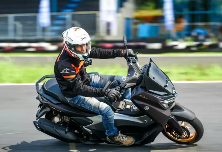 Mengapa Yamaha NMAX Jadi Pilihan Favorit? Ini Rahasia di Baliknya!