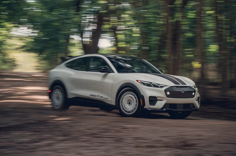 10 Mobil Listrik Terlaris di Tahun 2024: Tesla Model Y Tetap Raja, Honda Prologue Naik Daun